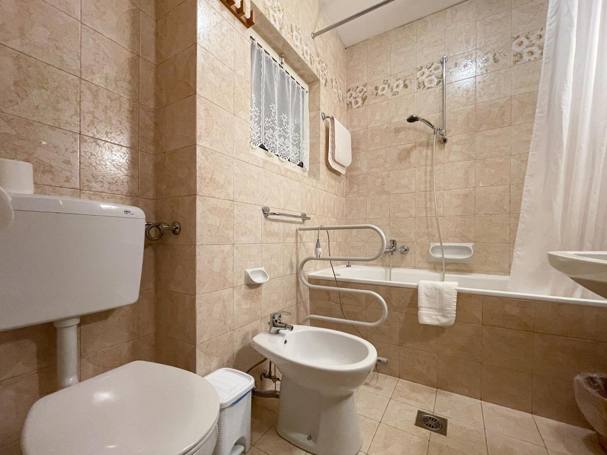 B&B Villa La Bercia Сан-Віджиліо-ді-Мареббе Екстер'єр фото